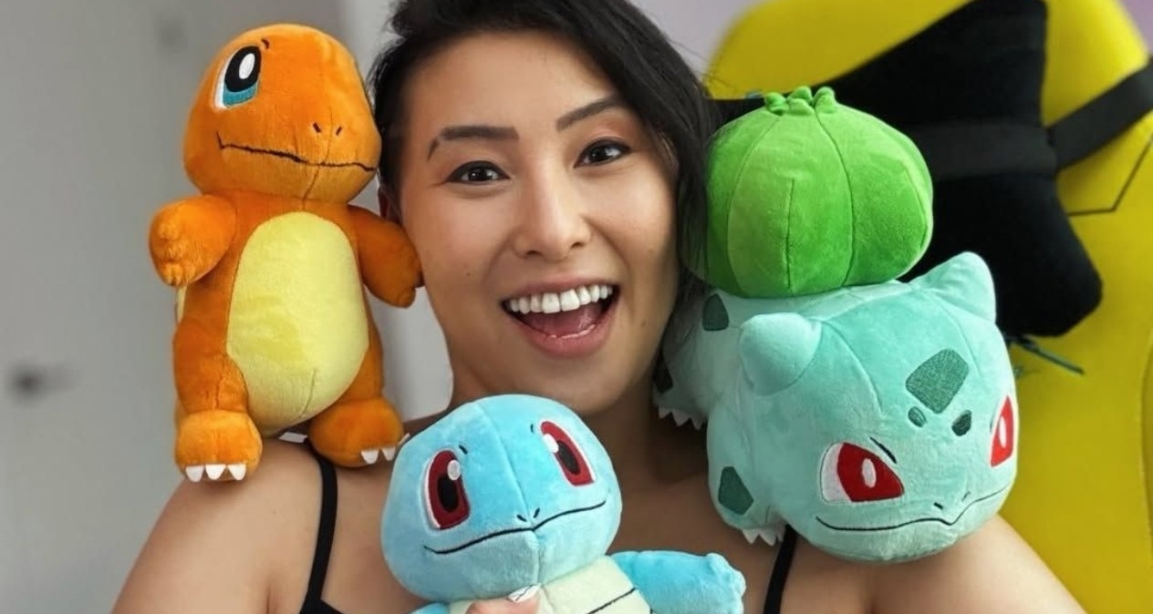 《羊蹄山》女主TGA後COS寶可夢護士，還懷抱初代御三家俏皮合影