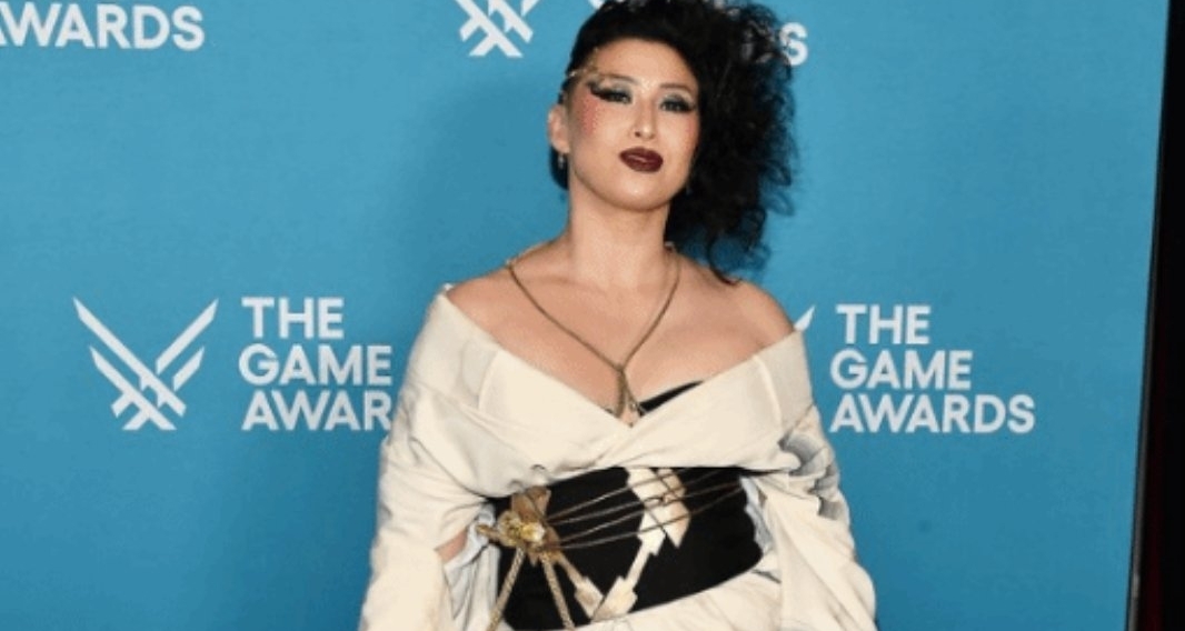 TGA官方晒《羊蹄山》女主现场照：还自带爆米花桶！