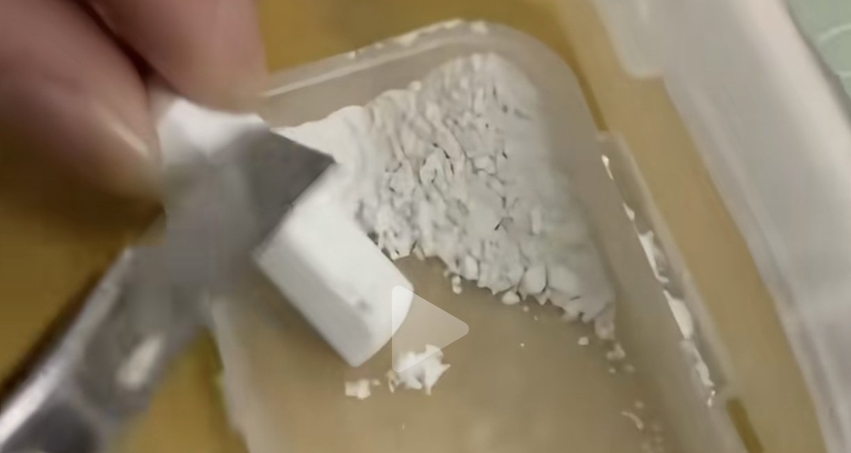 现实版柯南少年侦探团！深圳高中生破译班级保险箱取回手机！