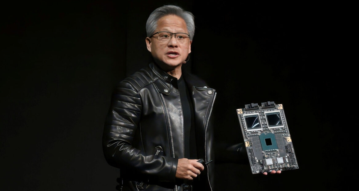 黃仁勳承諾下個月將發佈一款“震驚世界”的芯片