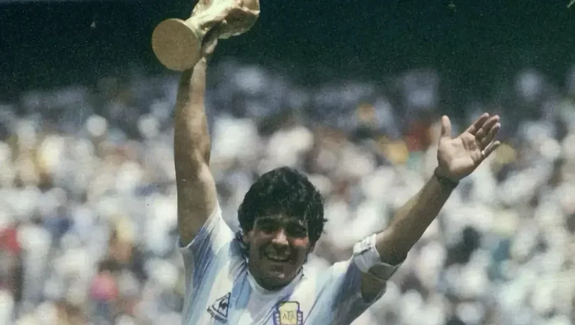 【足壇傳奇】“上帝之手”馬拉多納