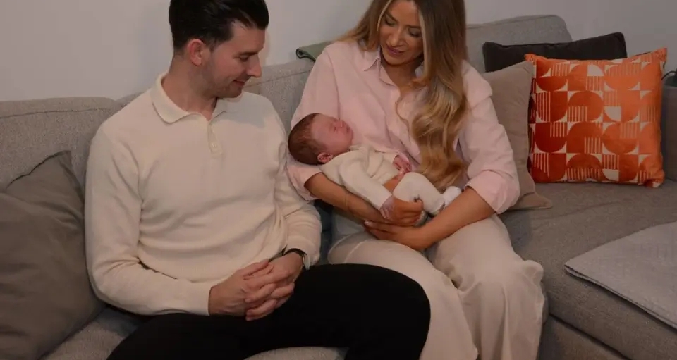 英国完成首例已故供体子宫移植分娩，医学突破带来生育新希望