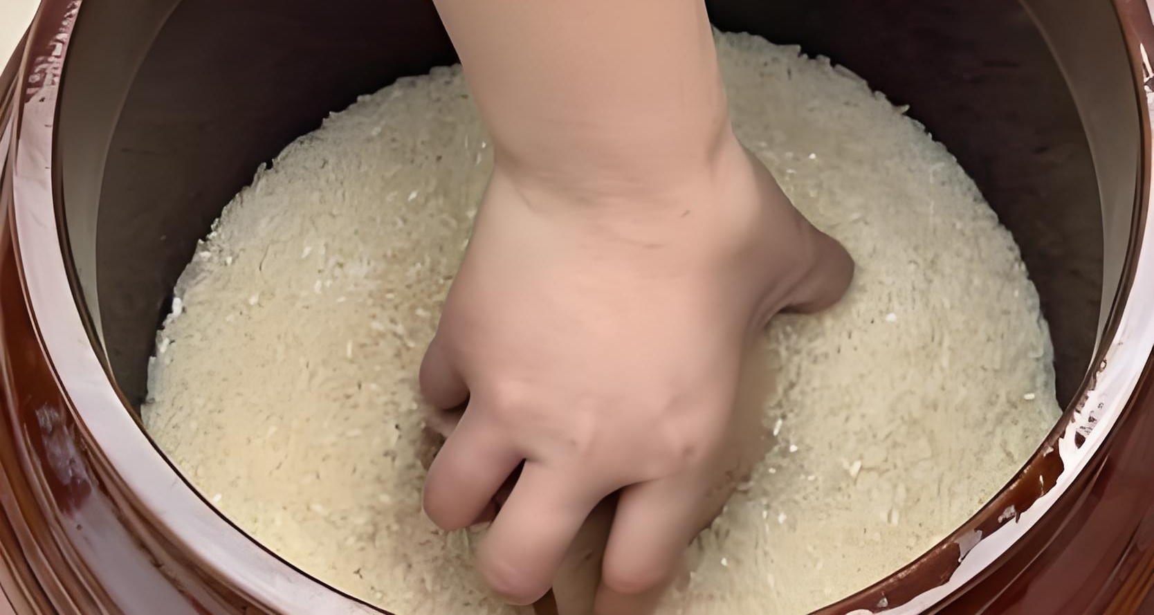 小時候家裏的米缸明明都封好了爲什麼還是會長蟲子？