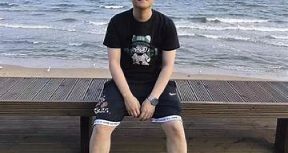 DeepSeek核心研究員離職？[cube_驚訝]