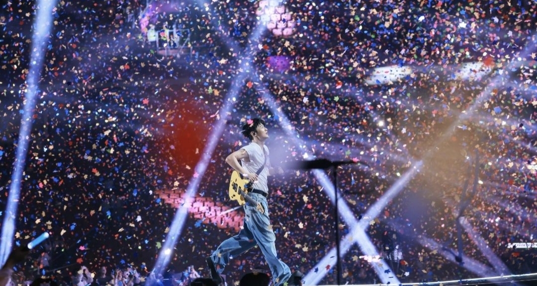 單依純凌晨一點微博長文道歉，李榮浩隨後做出回應