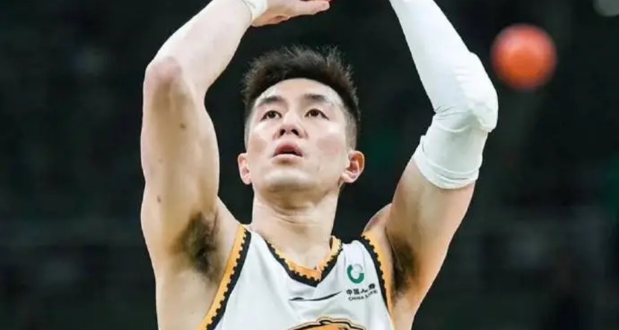 郭艾伦被诈骗近千万冲上热搜第一