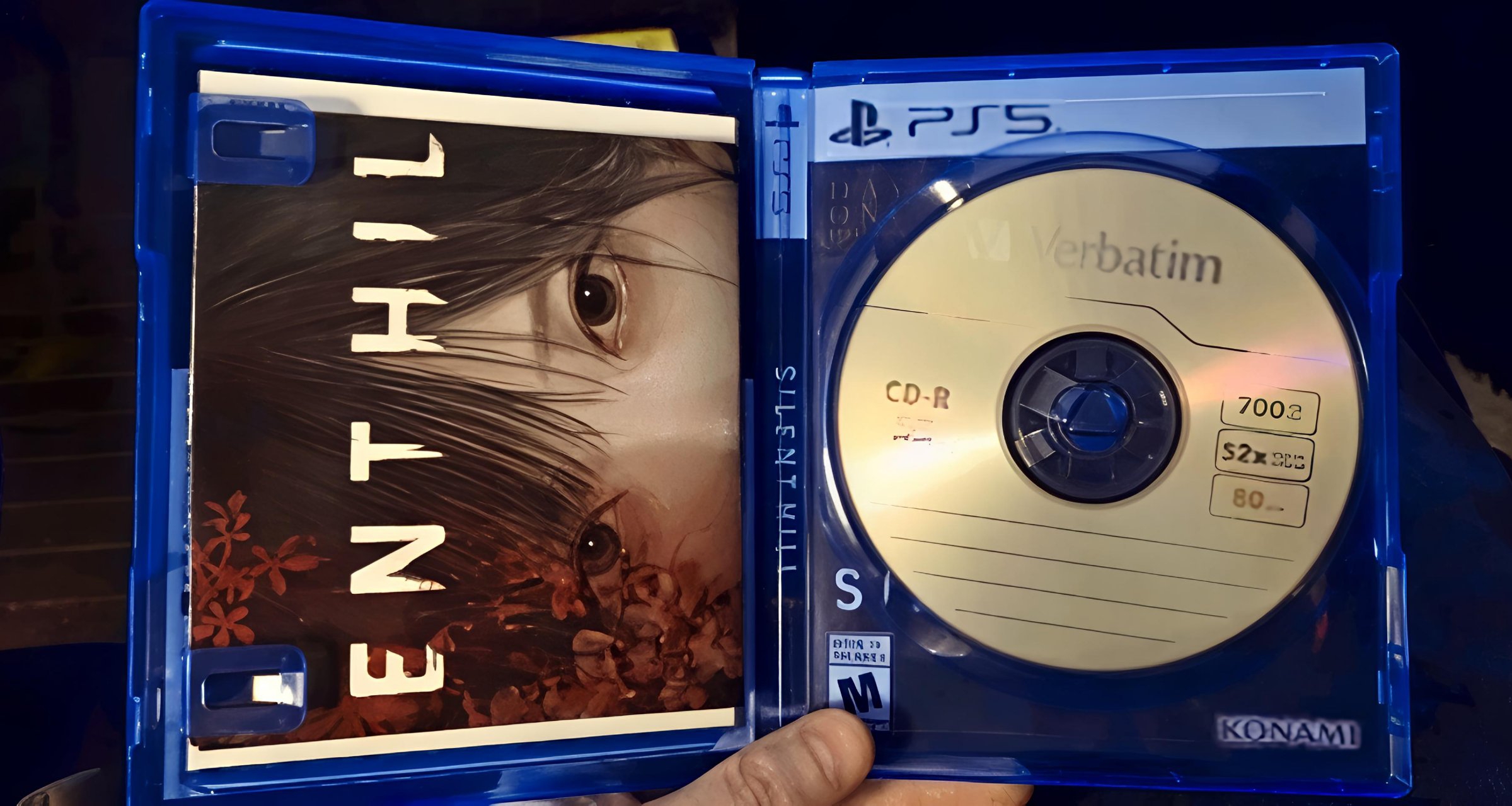 太離譜！玩家買《寂靜嶺f》收到空盒，碟片竟是隨便塞的刻錄盤