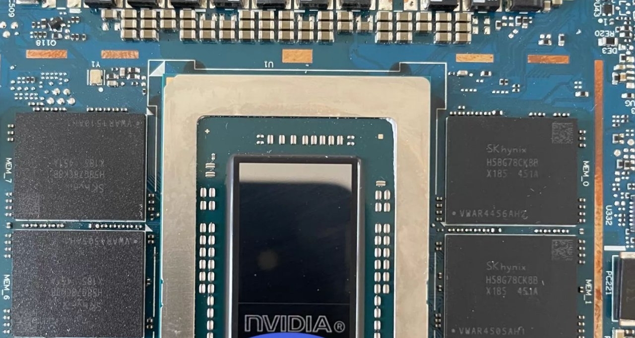 閒魚神了：英偉達N1 CPU筆記本主板曝光，配備128GB內存