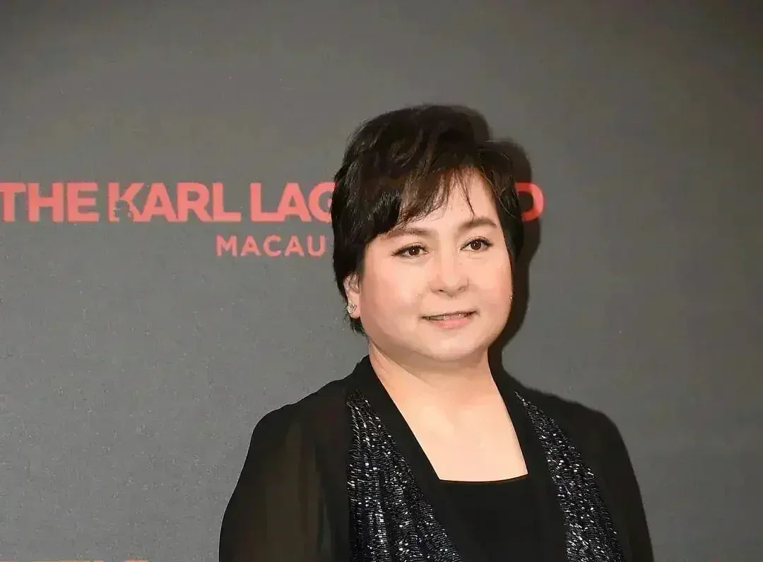 突發！“賭王” 何鴻燊女兒何超蕸去世，信德集團緊急發公告哀悼