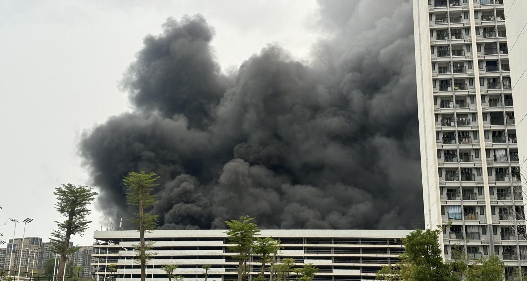 比亚迪公司突发火灾