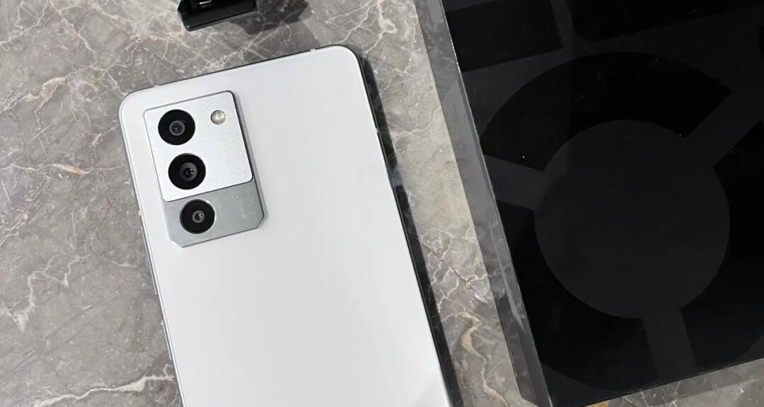 聯想拯救者手機業務正式迴歸，Y70新一代官宣