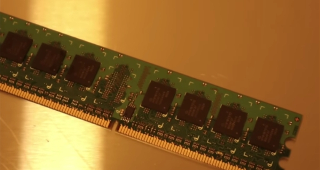 內存漲瘋了比NVIDIA顯卡都賺錢！大神直接把後院改成工廠