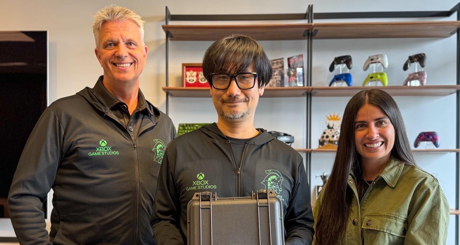 小島秀夫曬V社、微軟行等照片，玩家：別光拍，快乾活