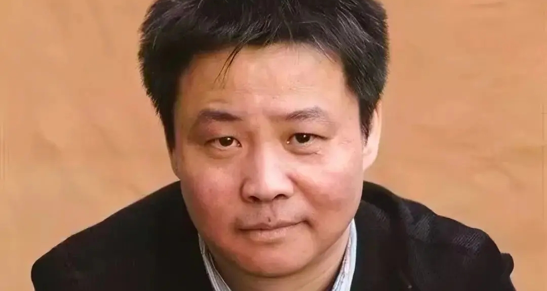 文坛大家余华辅导儿子语文，结果儿子没及格，作家也不会应试套路