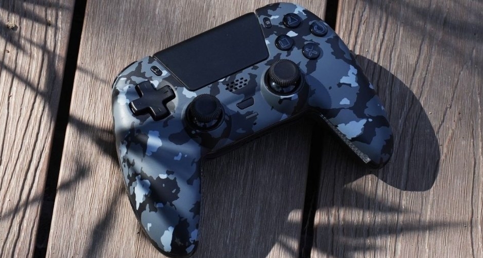 僅需150塊的“PS5”手柄？還能無線連接PS5主機，並且還有背鍵