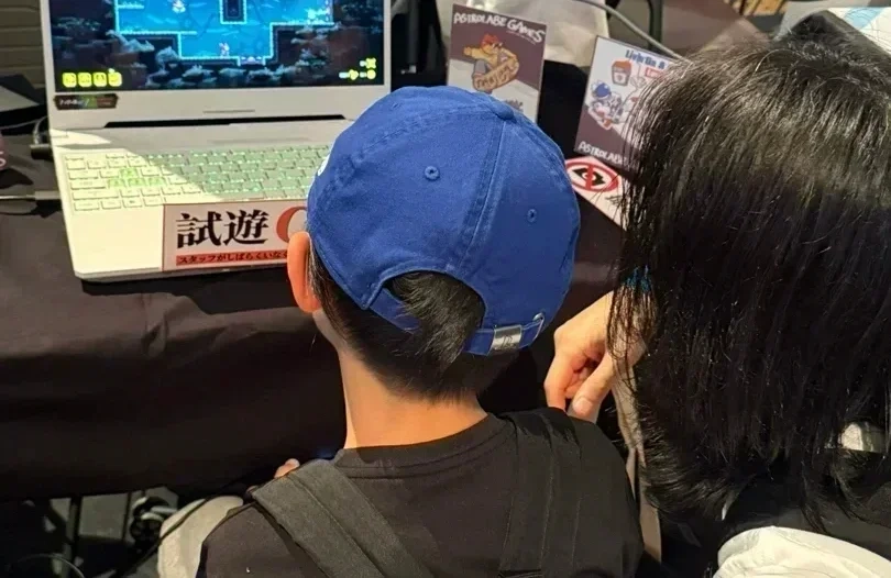 父子 情侶 和心愛的人逛遊戲展 在家人陪伴下體驗遊戲 最幸福