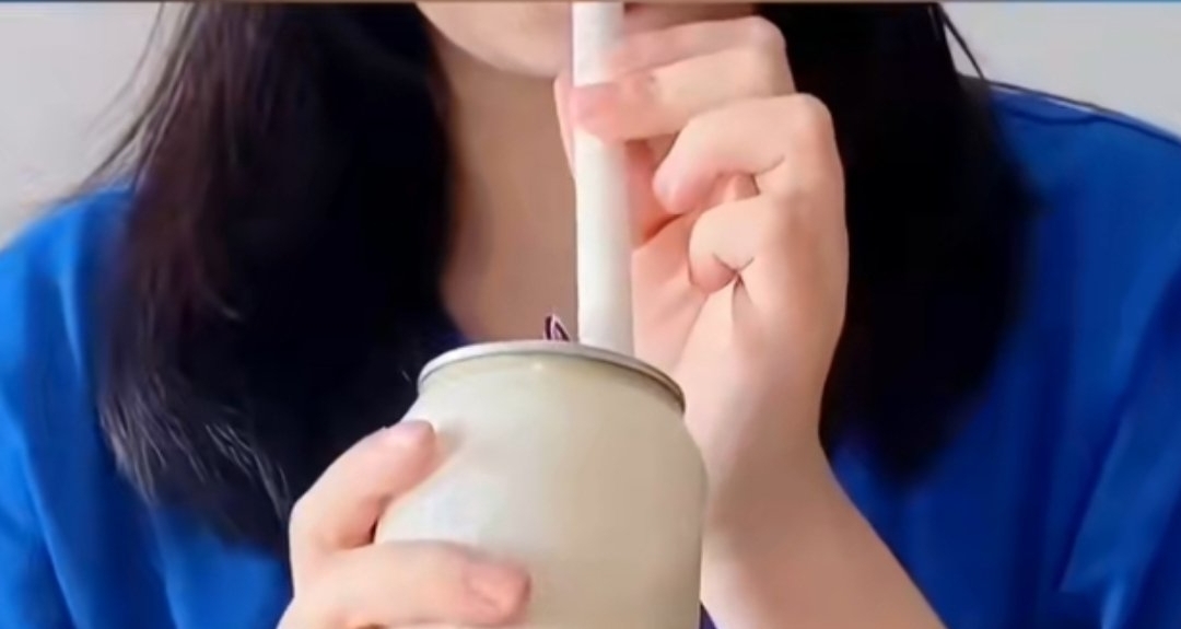 離譜！9年3000杯奶茶，腎臟被結石填滿