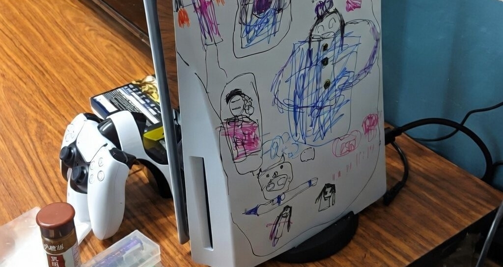 PS5变画板：可以珍藏，但别忘了告诉孩子“别人的东西不能画”
