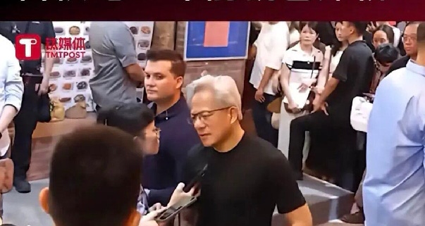 黃仁勳的