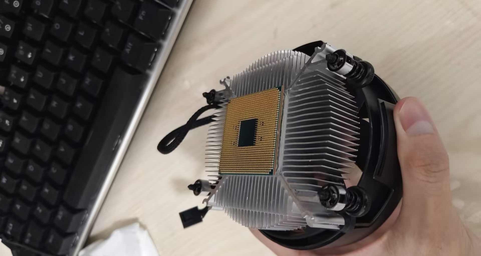 CPU“連根拔起”，該如何處理？