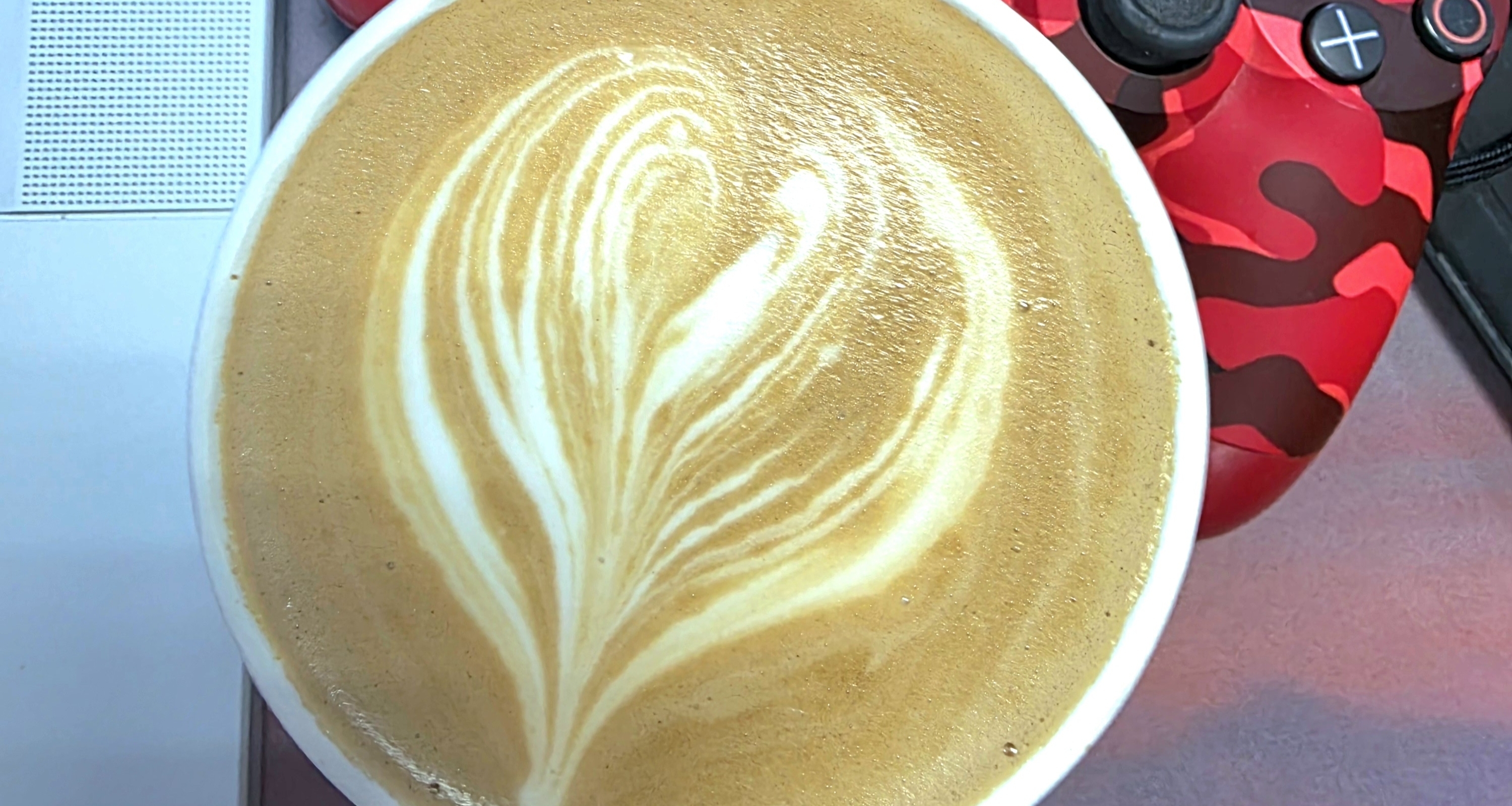 秋天的第一杯奶茶，盒友們喝了嗎？