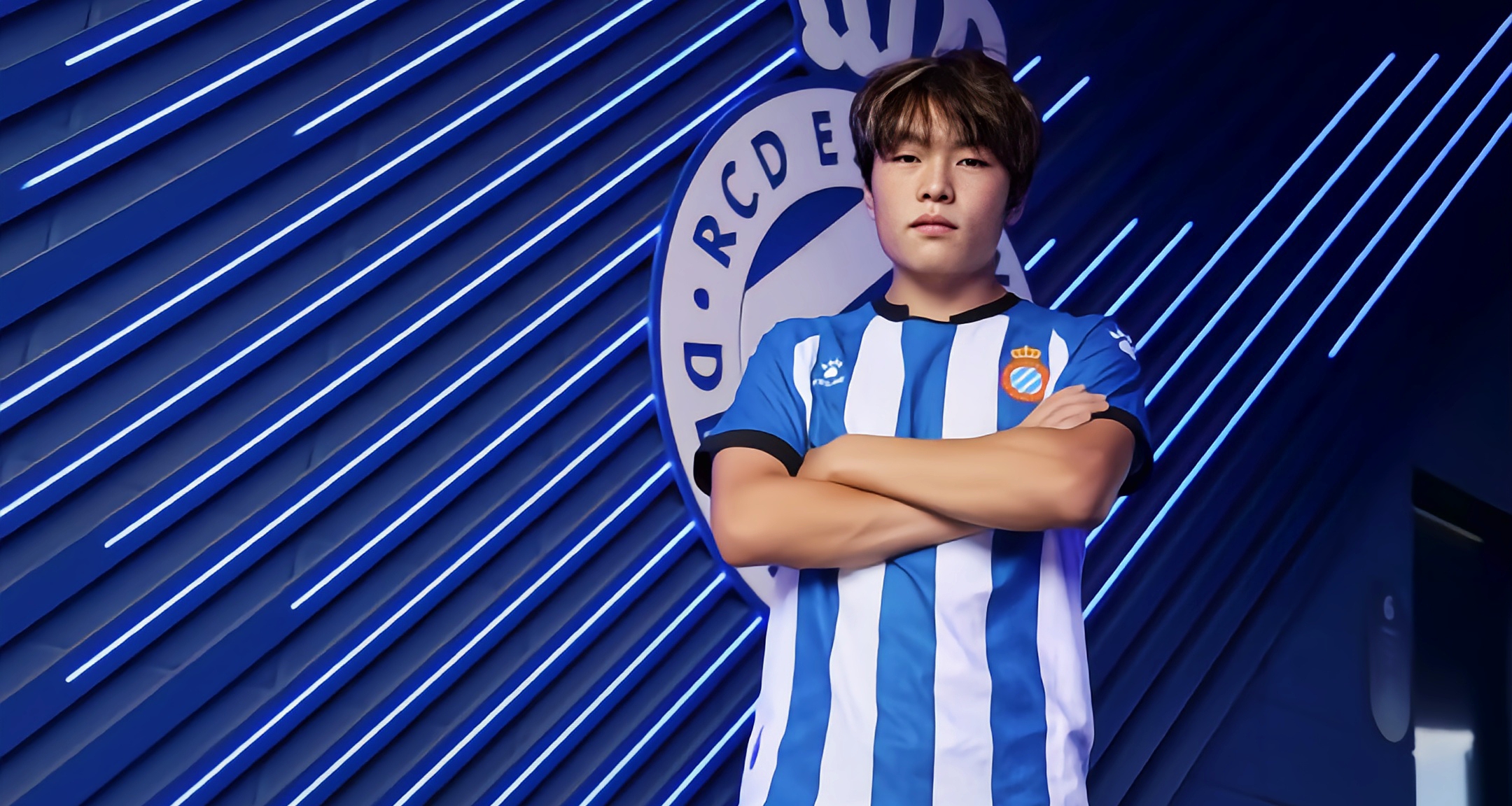 官宣！中国足球小将吕孟洋加盟西班牙人U19B队！