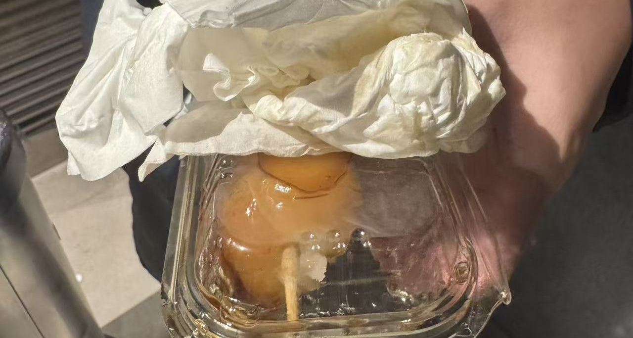 今天是狗爪膠黏的一天…