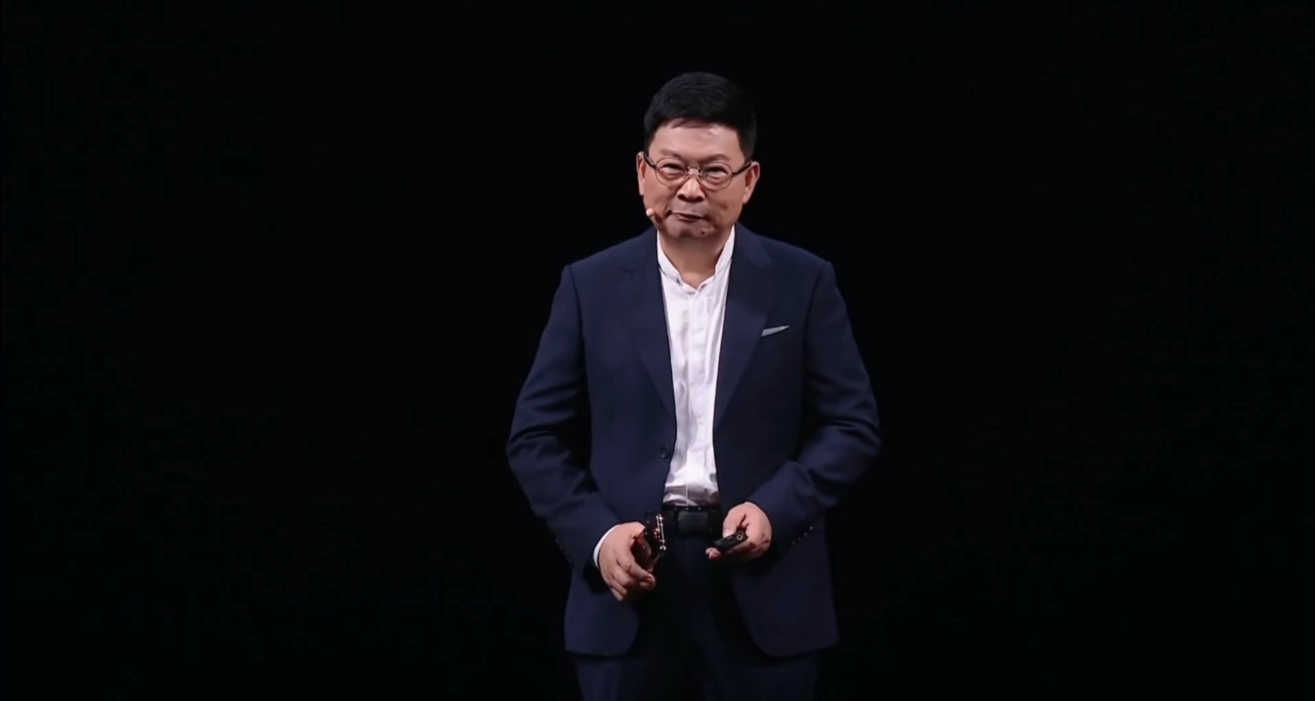 【余承东回应华为Mate 90系列定价：还是非常有诚意的】