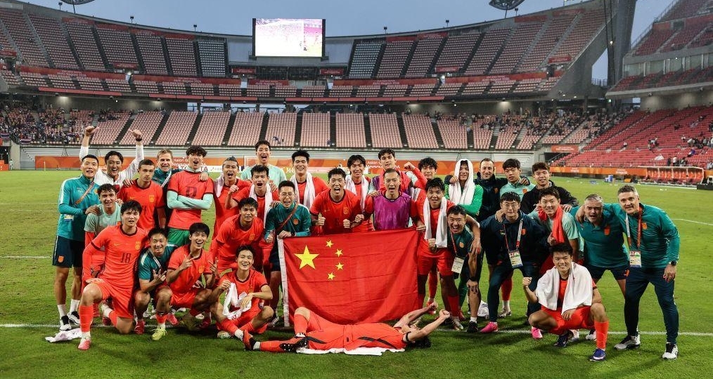 中国男足表态：带着奖牌回家