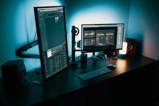 全球PC連續8個季度下滑 蘋果跌幅最大聯想市佔第一
