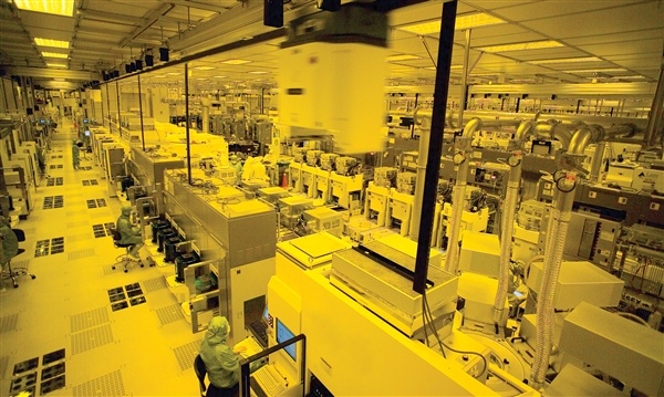 Intel：我们1.8nm工艺轻松打败台积电2nm 2年内没对手