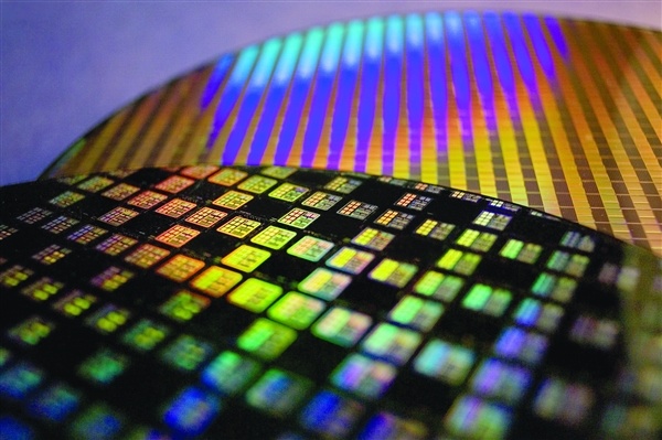 AMD Zen 6首曝光：采用带宽更高的2.5D互连技术 性能更强