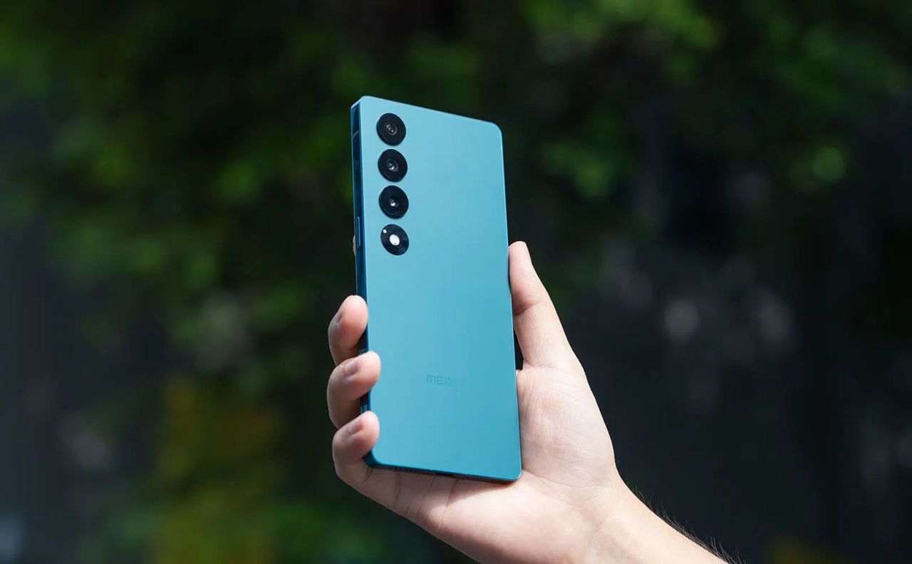 極星首款手機 Polestar Phone 曝光，無界版魅族 20 同款配置