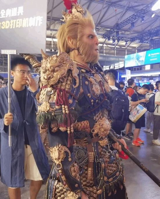 《黑神話》COS亮相CJ現場：服飾、妝容十分還原