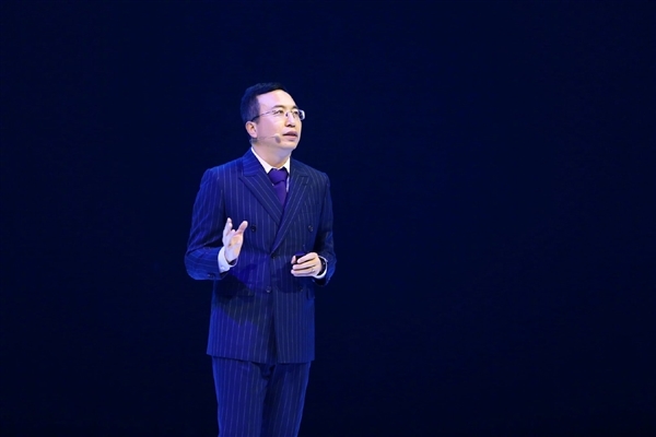 趙明本人宣佈辭別榮耀：以後不會有明哥發佈會名場面了
