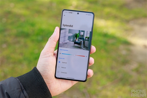 蛇年第一款Ultra！华硕Zenfone 12 Ultra发布：8300元起