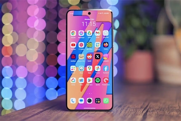 藍廠又一款小屏旗艦！vivo X200 FE首曝
