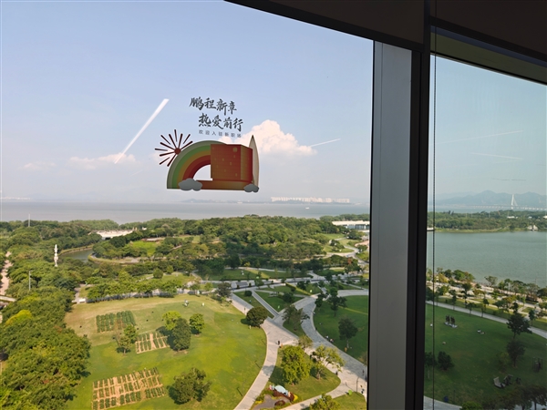 小米深圳國際總部開始入駐：海景房！自帶食堂、健身房