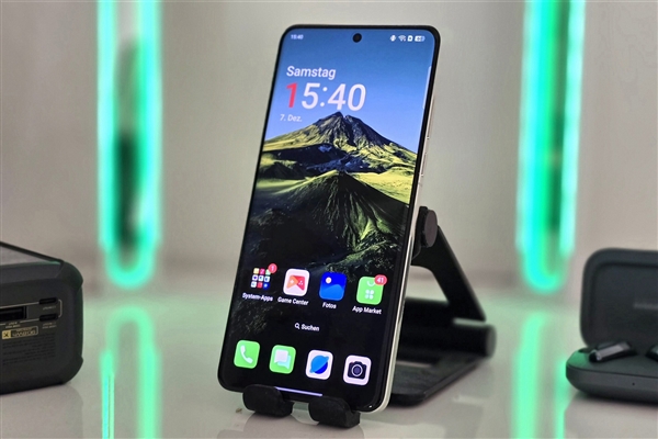 一加15屏幕震撼！對標萬元機皇iP17 Pro Max綽綽有餘