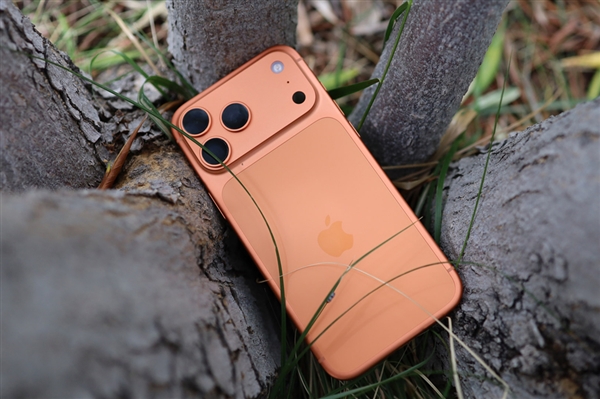 iPhone 17系列首銷：多位黃牛在閒魚加價銷售