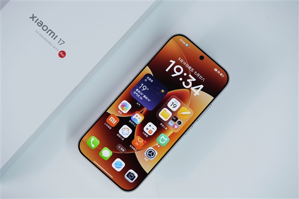 對標蘋果17！曝小米17開賣1天銷量秒破百萬：平均售價近6千