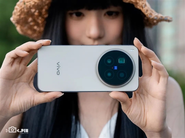 vivo剛發佈的這臺手機 讓我不想再帶相機出門