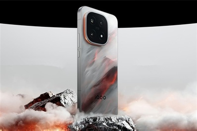 iQOO 15 4小時銷量突破14.2萬臺:產品經理欠了一屁股手機
