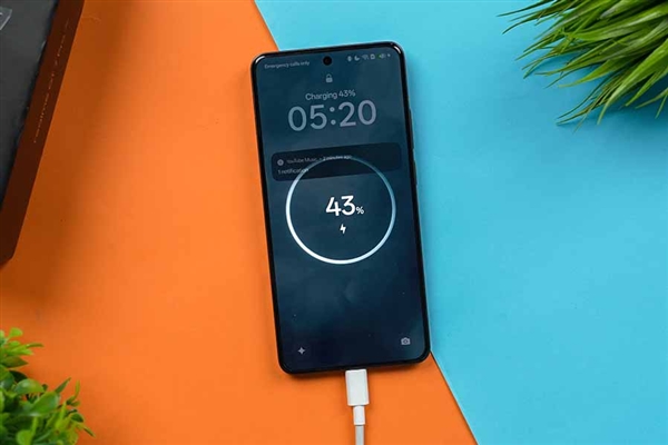 手機邁入10000mAh時代！多家品牌跟進 充電寶行業要變天