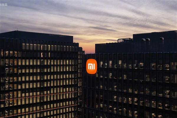 盧偉冰：小米2026年預計研發投入約400億元！