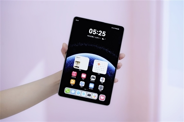 華爲8.8英寸“大手機”官降300！2999元起 全系麒麟旗艦芯