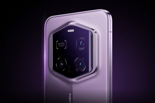 荣耀最强旗舰来了！工程师首晒荣耀Magic8保时捷版