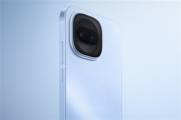 7.9mm/202g機身塞進7600mAh電池 iQOO Z11 Turbo無敵