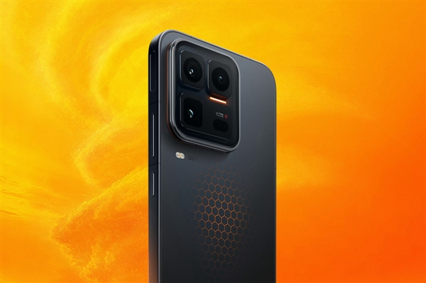 iQOO新机销量远超预期：24+1T卖断货 产品经理连夜打螺丝