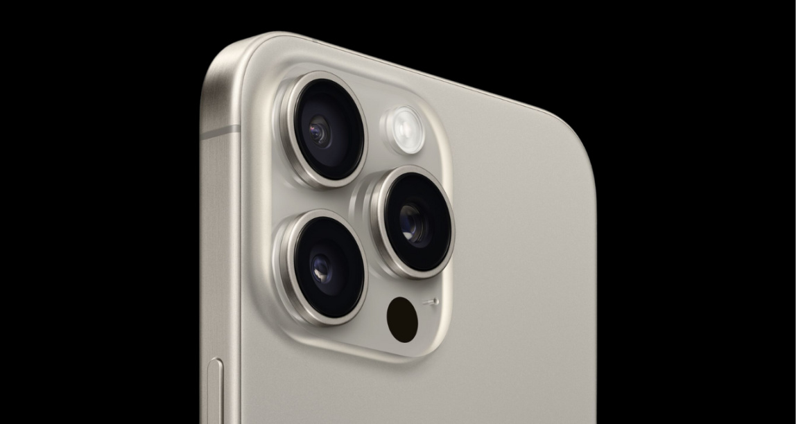 iPhone 15 Pro Max 的5X光變有望於明年出現在 iPhone 16 Pro 上